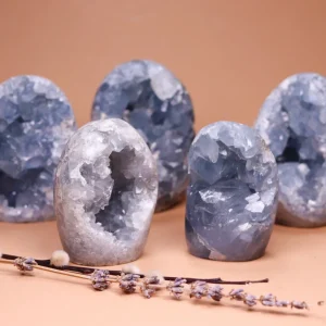 Coelestin Freeform mit Druse