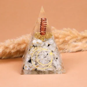 Orgonit Pyramide Mond mit Regenbogenmondstein